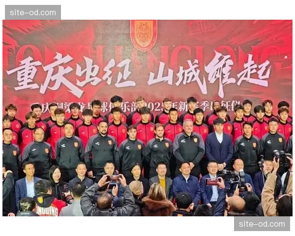 重庆铜梁龙升班马防守稳健 年轻阵容冲击力与纪律性平衡得当