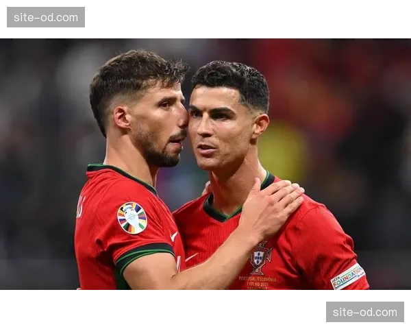 葡萄牙中前场豪华配置 鲁本迪亚斯一人撑起后防脊梁评估 葡萄牙中前场豪华配置 鲁本迪亚斯一人撑起后防脊梁评估